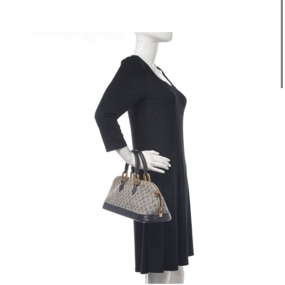 ❌SOLD❌LIKE NEW💯LOUIS VUITTON MINI MONOGRAM LONG ALMA BAG - Picture 2 of 6